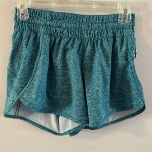 Lululemon Tracker 4” short